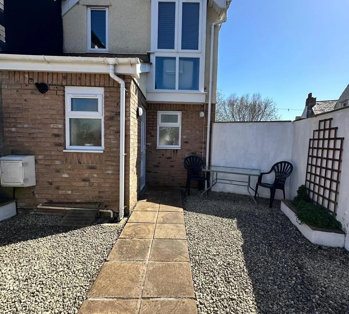 Central Cardiff, Entire House United Kingdom
